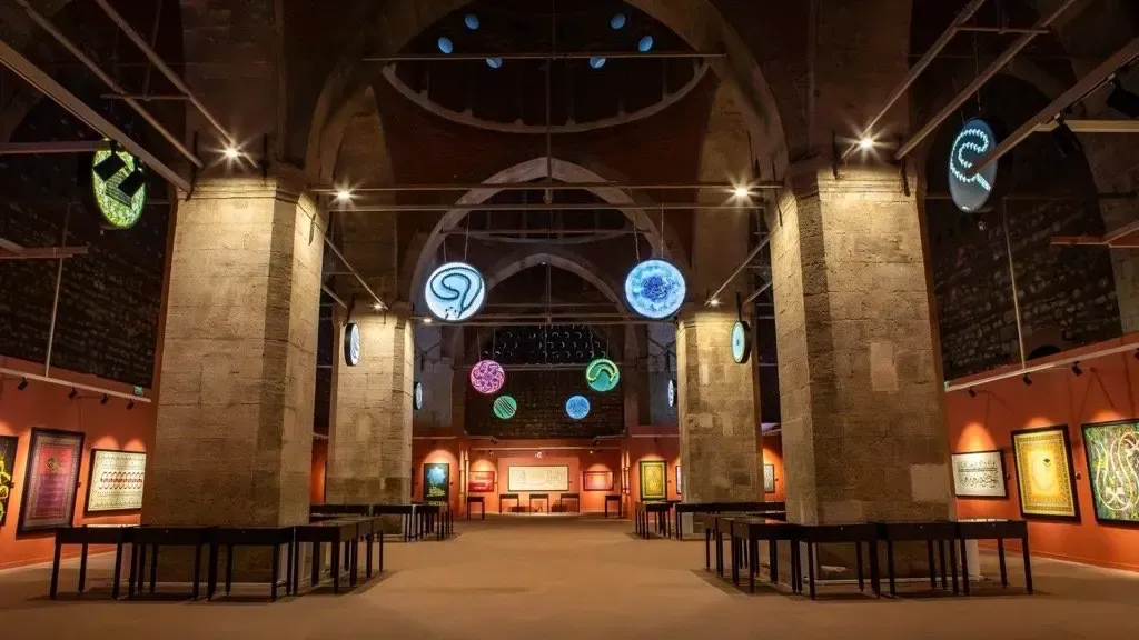Traditional Islamic art finds new expression at Istanbul exhibition