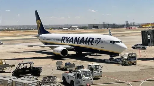 Engine failure blasts Ryanair window, injures passenger
