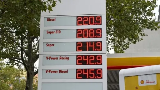 EU fuel prices rise 16.9% in July