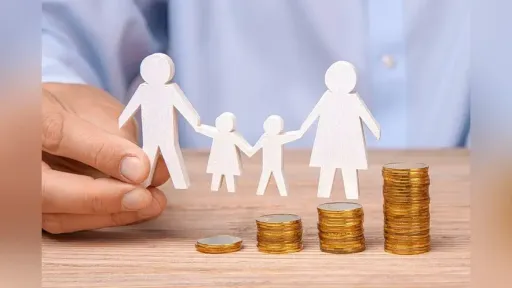 Greece plans eight measures to tackle demographic decline, including doubling child benefit