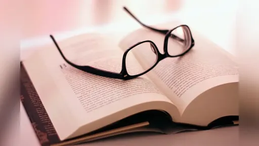 Greek university professor bans glasses in exams without medical certificate