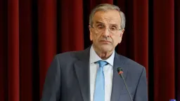 Samaras prepares new political office as reports point to new political move
