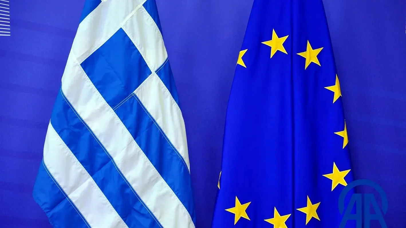 Six in 10 Greeks believe the judiciary is not independent, EU survey finds