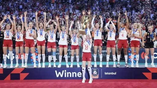 Türkiye retain European crown