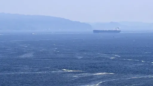 US strikes five Iranian tankers after missile attacks