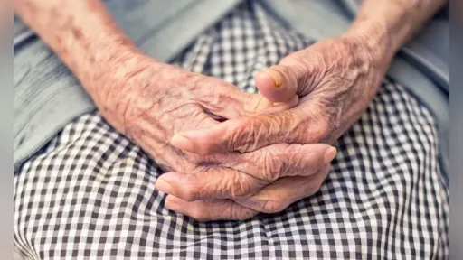 Greece considers new ‘112’ alert system to protect elderly from fraud