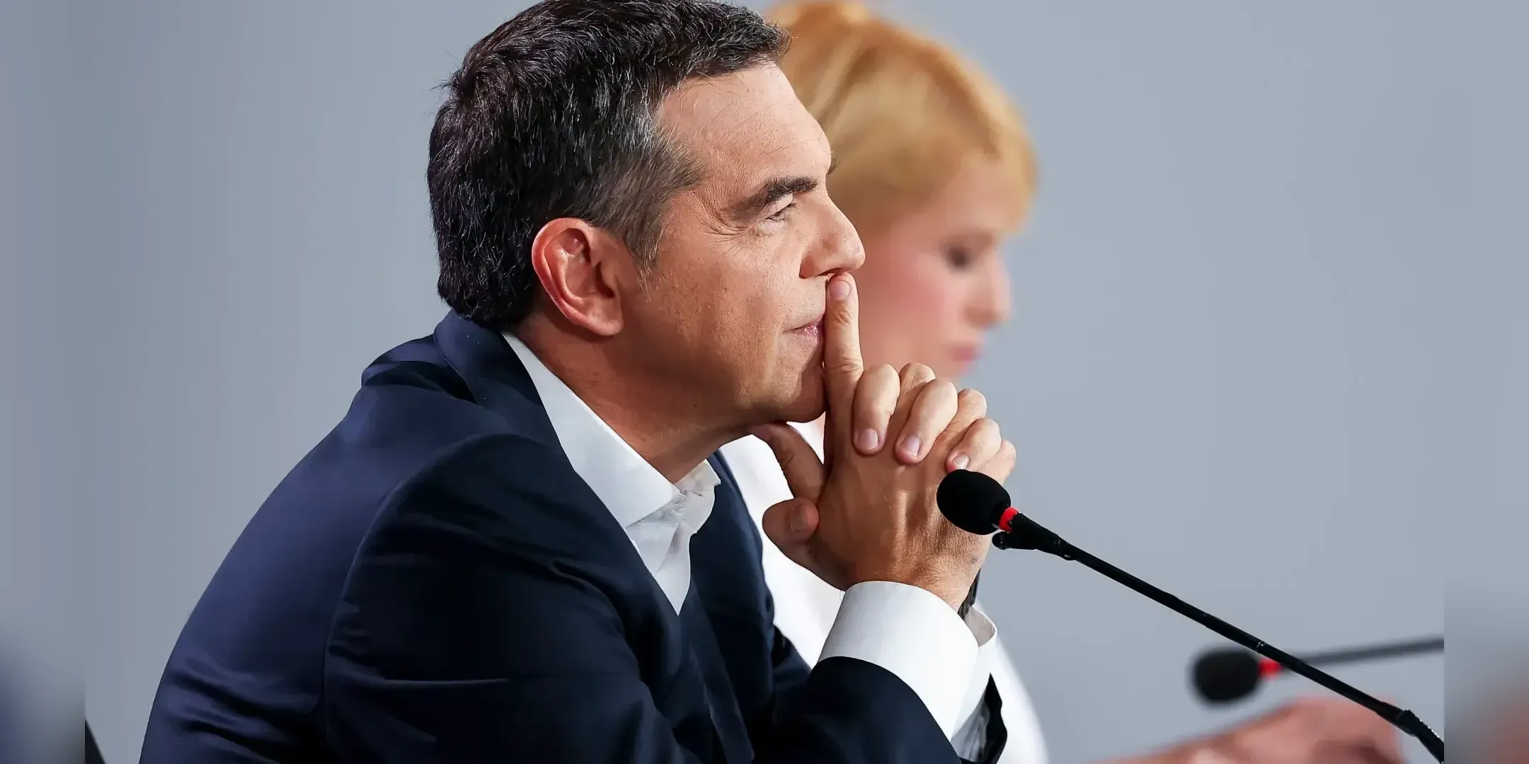 Tsipras tells Kammenos: “The butcher of the Balkans cannot be honored”