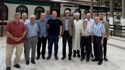 Turkish consul general visits Çınar Mosque after attack