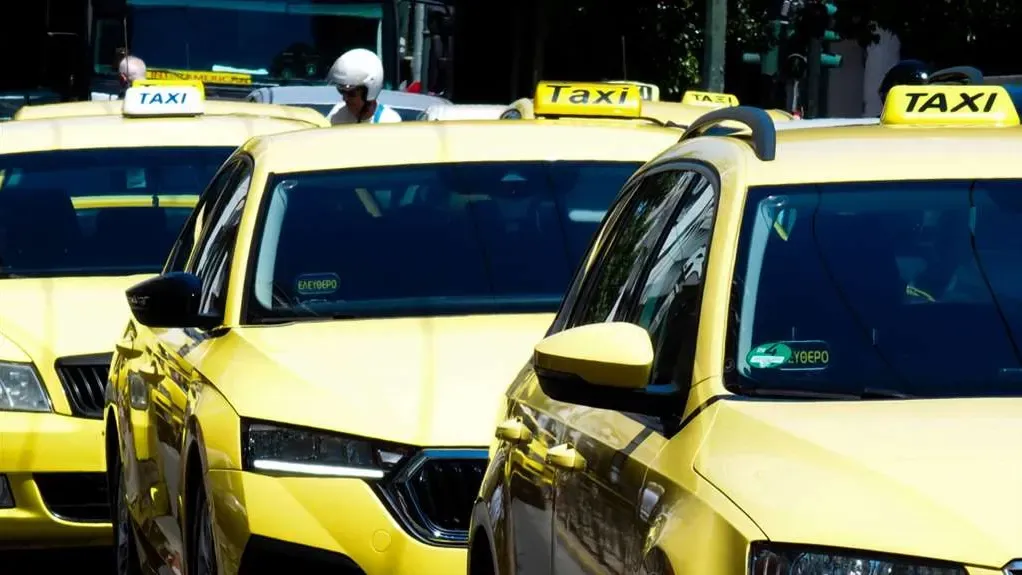 Fixed airport taxi fares to increase in Athens and Thessaloniki