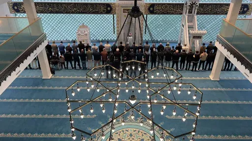 Dutch Muslims launch platform to track mosque attacks