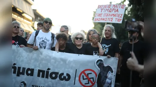 Thousands join anti-fascist marches 13 years after Pavlos Fyssas murder