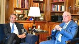 Mitsotakis announces dual intervention on heating oil as energy pressures mount
