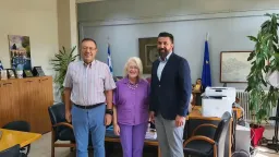 Özgür Ferhat meets regional education officials over schools and minority education