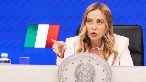 Italy plans school ban on burqas and niqabs