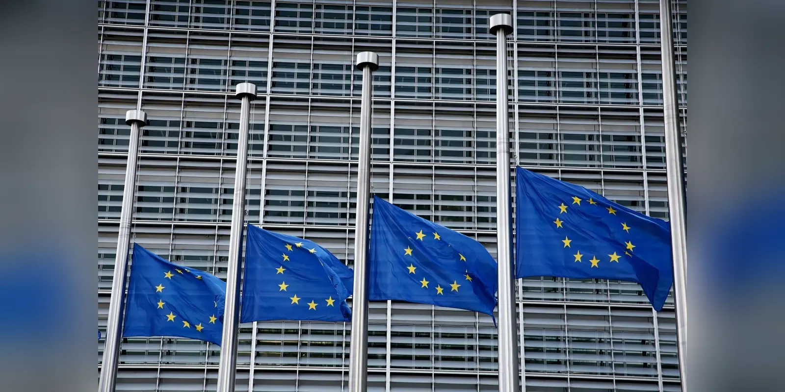 EU Commission proposes digital social security passport for workers