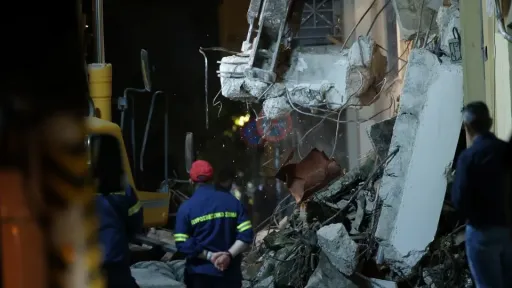 Woman’s body recovered from collapsed Athens building