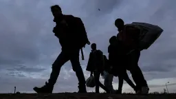 EU approves stricter migrant return rules