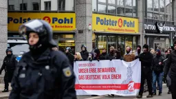 Far right shifts toward digital networks