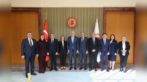 HÖH delegation meets Turkish Parliament Speaker Numan Kurtulmuş in Ankara