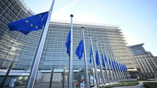 EU proposes 15-year safeguards for new members