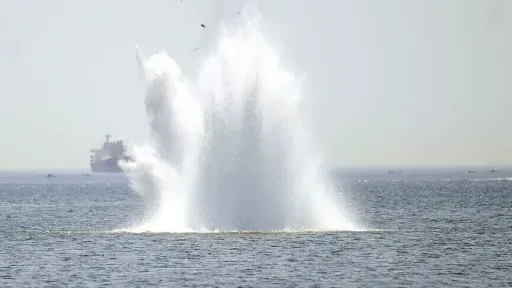 Hormuz explosions reported as Iran and US exchange proposals