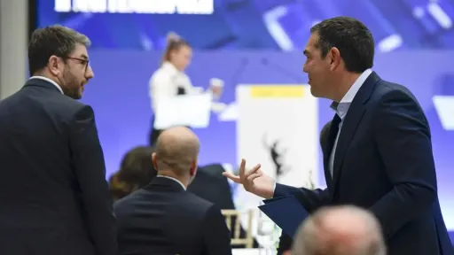 Tsipras names Mitsotakis as main political rival