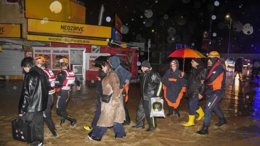 Three dead, six missing after torrential rains in Türkiye