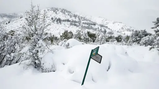 First snowfall brings winter conditions to mountains