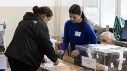 Bulgaria presidential election heads to Nov. 1 runoff