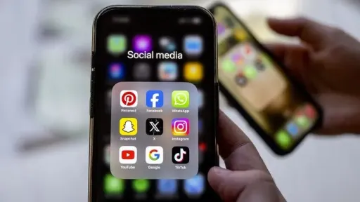 EU delays national social media rules to pursue bloc-wide child protection