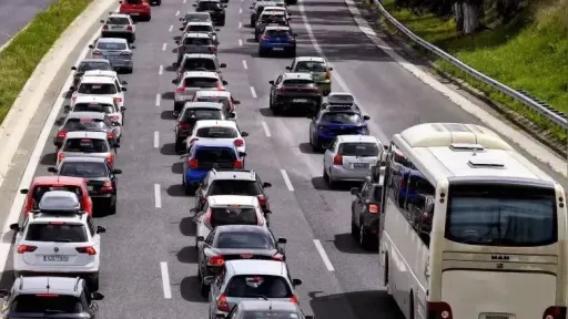 Greece expands electronic vehicle checks as fines loom for thousands of drivers
