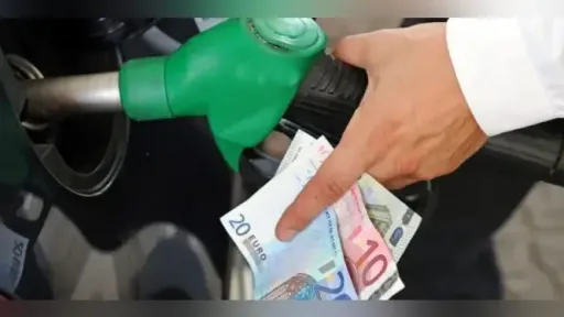 Greece extends fuel subsidies until 15 November as pump discounts announced
