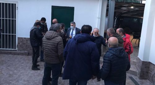 Burning ship survivals express their feelings to Millet