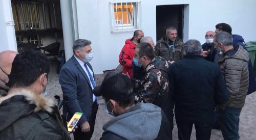 Burning ship survivals express their feelings to Millet