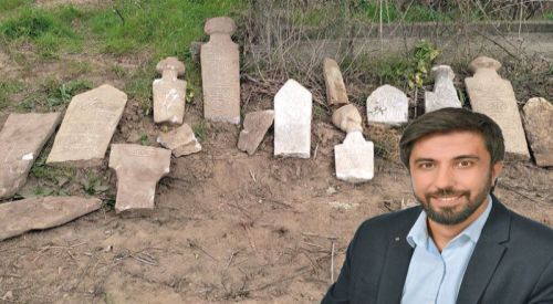 Prominent figures in Western Thrace slam destructing the Turkish cemetery