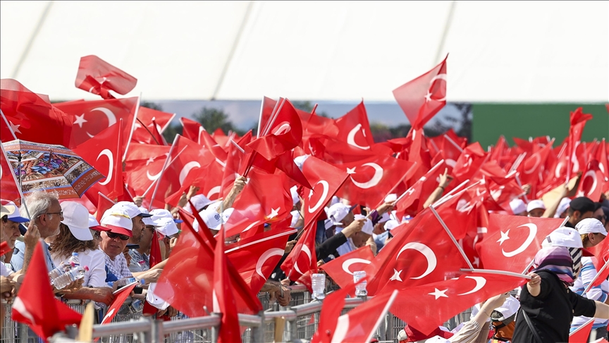 Turkiye marks 569th anniversary of conquest of Istanbul