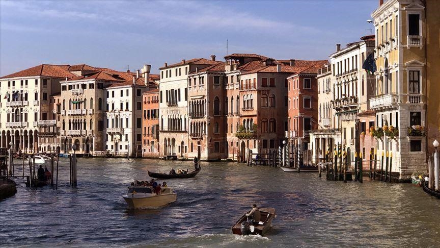 Venice to introduce entry ticket for tourists in 2023