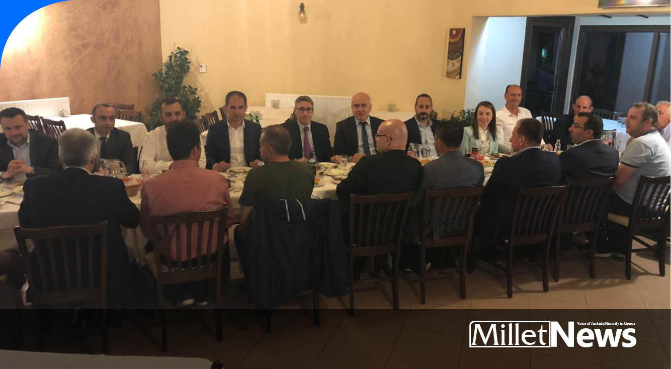 Christos Metios meets his stems and councilor candidates from the minority in Iftar