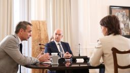Mitsotakis, Baerbock discuss issues of bilateral, regional and international interest