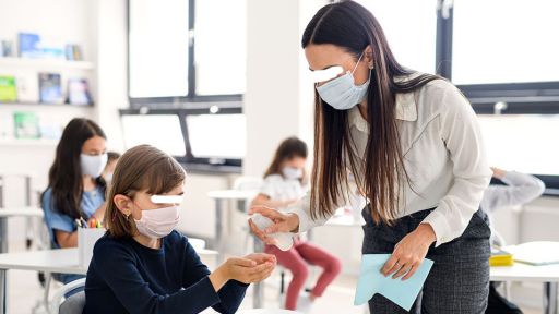 Masks remain optional in schools