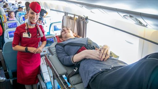 World's tallest woman flies for first time, courtesy of Turkish Airlines