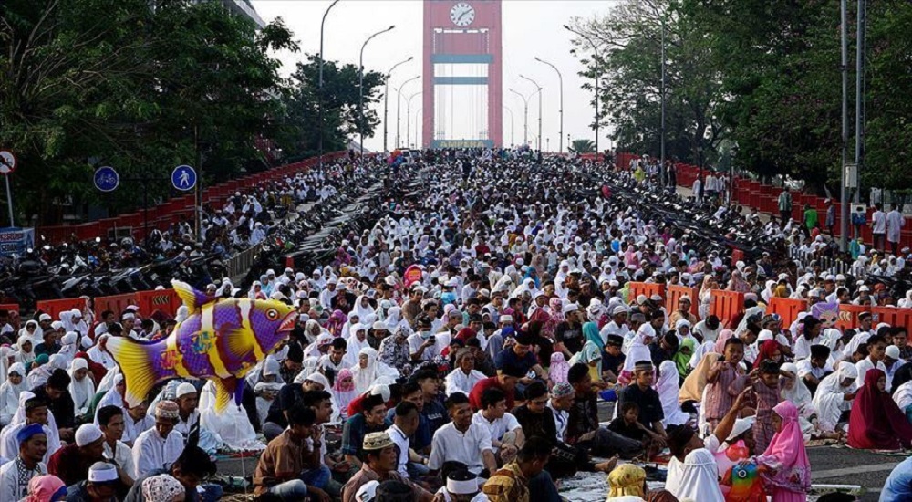 Muslims worldwide celebrate Eid al-Adha