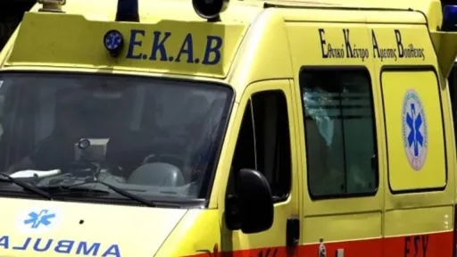 One dead, three injured as migrant van overturns in Thrace