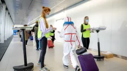 EU recommends pre-flight testing of passengers from China