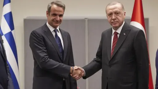 PM Mitsotakis expresses support over deadly earthquakes to Turkish President Erdogan