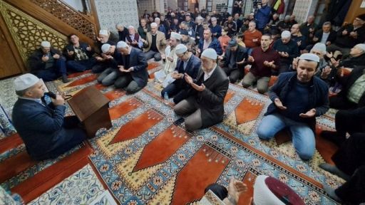 Berat Night celebrated in Yeni Mahalle Mosque