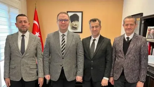 BTTDD Bursa branch president pays visit to Consul Genaral Ünal