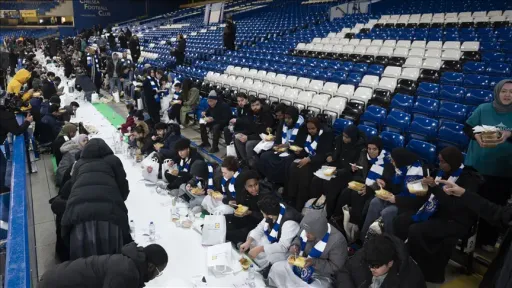 Chelsea host 1st-ever Open Iftar at club's football ground
