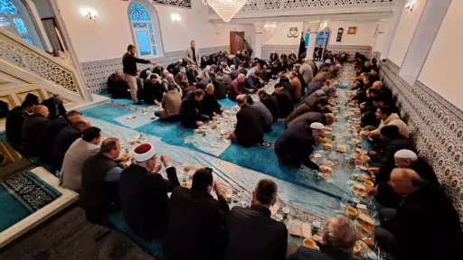 Büyük derbent people enjoy the iftar dinner