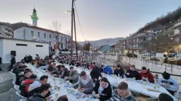 Impressive “Child and Youth iftar” in Mustafaçova